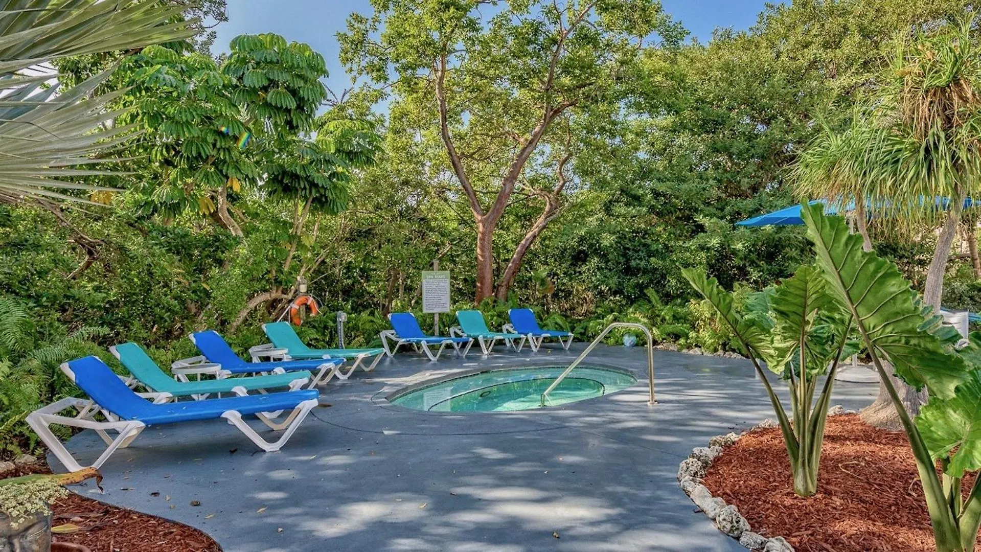 Coastline Comfort By Last Key Realty Key West